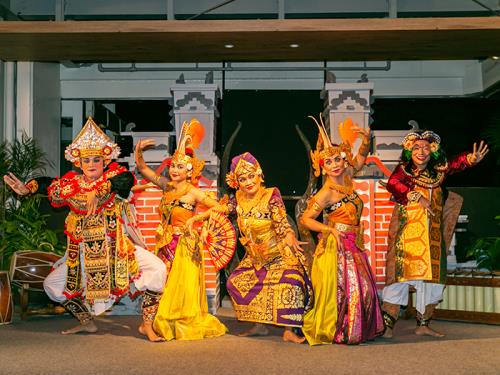 【◆ガルーダナイト◆ショー＆ディナー】インドネシア、バリ島の本場ダンサーが繰り広げる南国の夜＜2食付＞
